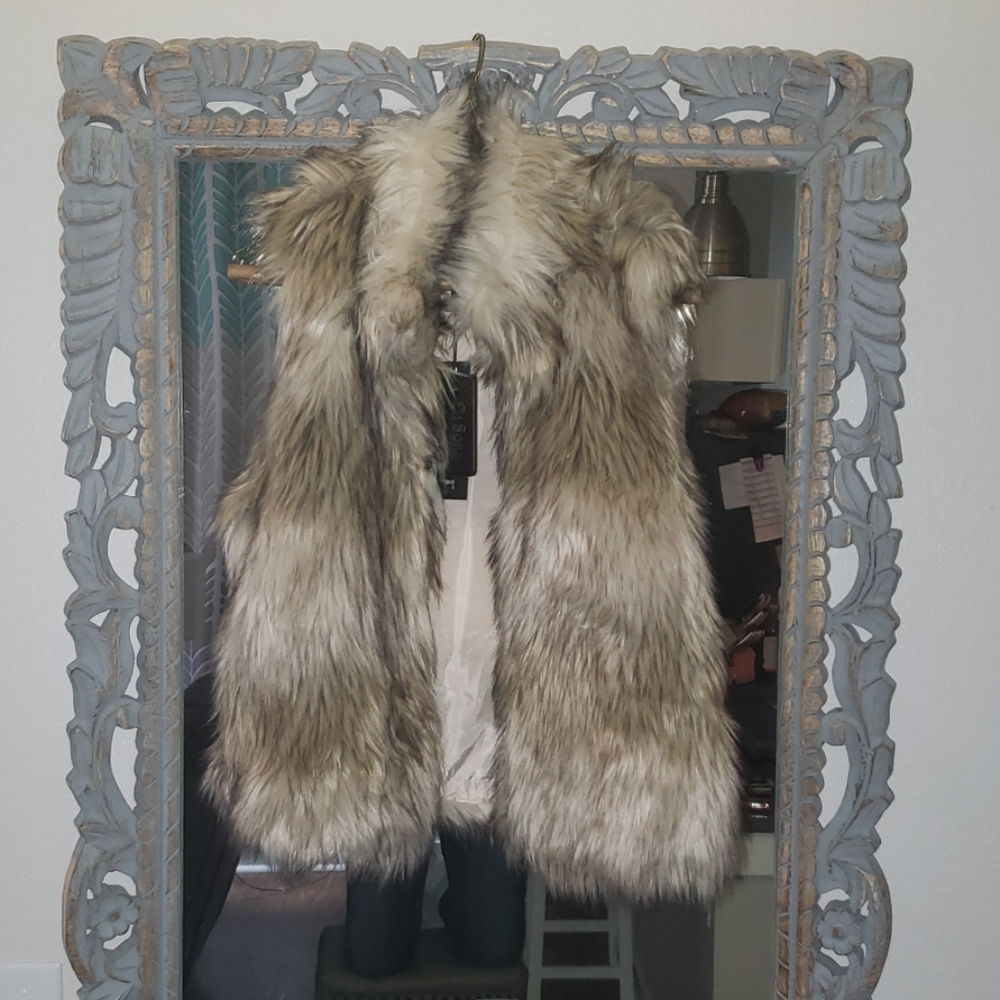 NWT Brown/Black Fur Vest
